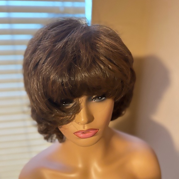 Brown Chic Synthetic Wig - Picture 7 of 7